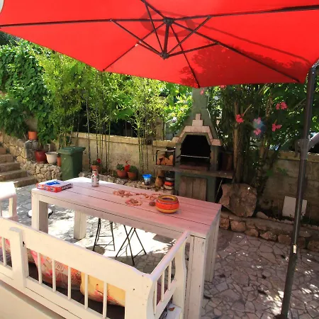 Velebit Daire Dramalj