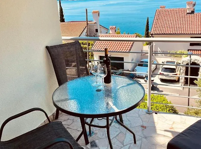 Velebit Apartamento *